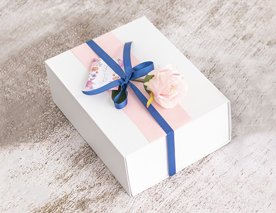 customized-rigid-gift-box.jpg